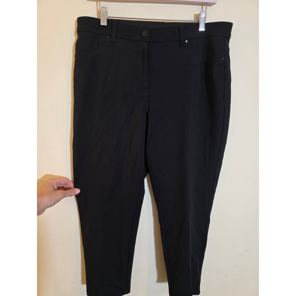 Chicos So Slimming Black Crop Pants Size 2 Medium‎ 570164458 24 Inseam Trouser